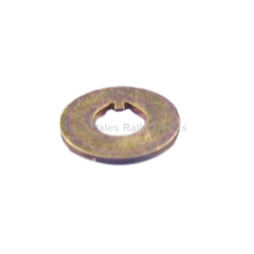 Hub bearing retainer washer with slot.
