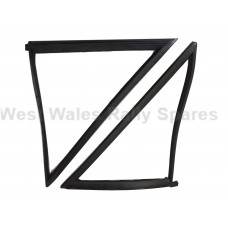Ford Escort MK2 Front Quarter Light Seals Pr